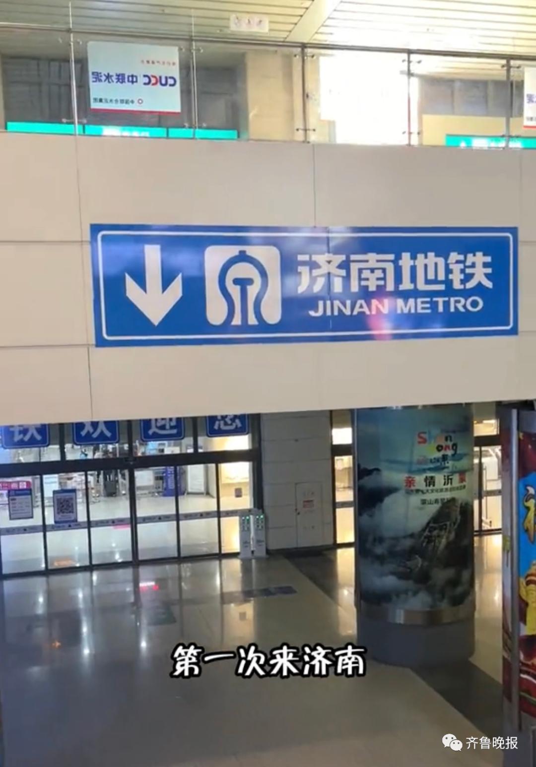 DƬ